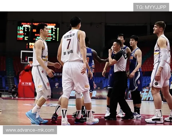 哈特展现统治级篮板能力，成球队内线新支柱